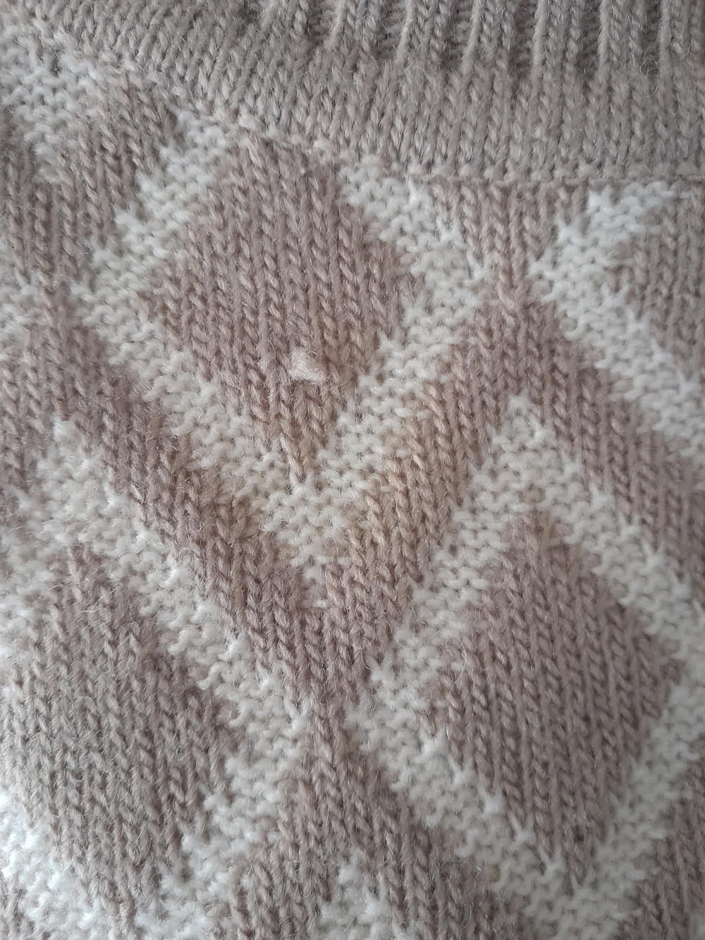 Vince Camuto Tan Diamond Pattern Turtleneck Sweater Large - Picture 5 of 12
